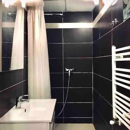 Appartamento Convenient With 2 Bedrooms In The Center Of Budapest