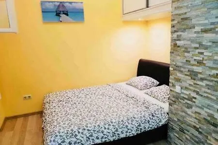 Convenient With 2 Bedrooms In The Center Of